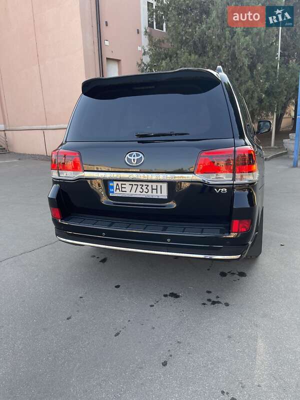 Внедорожник / Кроссовер Toyota Land Cruiser 2014 в Кривом Роге