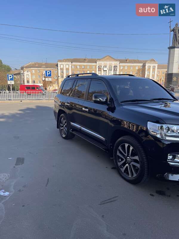 Внедорожник / Кроссовер Toyota Land Cruiser 2014 в Кривом Роге