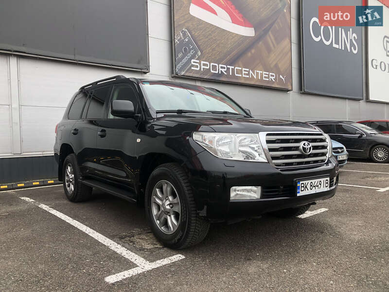 Внедорожник / Кроссовер Toyota Land Cruiser 2007 в Ровно