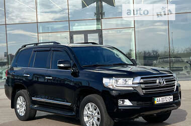 Внедорожник / Кроссовер Toyota Land Cruiser 2020 в Киеве