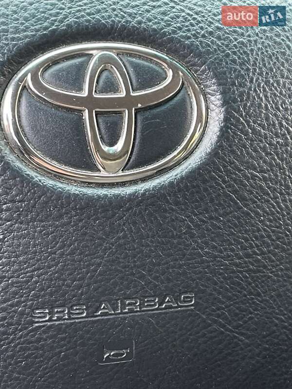 Позашляховик / Кросовер Toyota Land Cruiser 2008 в Бердичеві