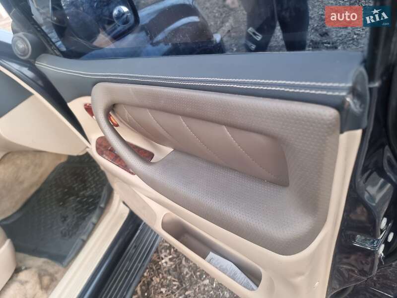 Внедорожник / Кроссовер Toyota Land Cruiser 1998 в Харькове