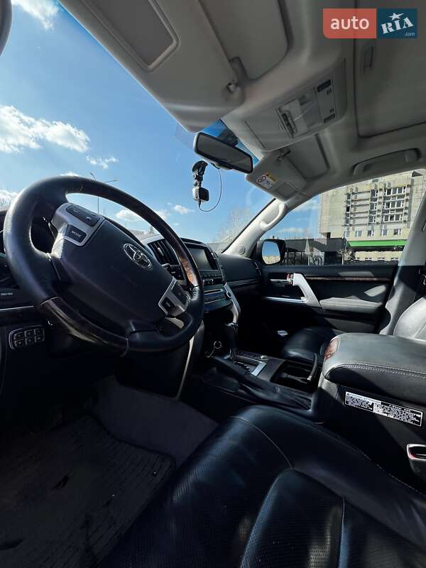Внедорожник / Кроссовер Toyota Land Cruiser 2014 в Черкассах