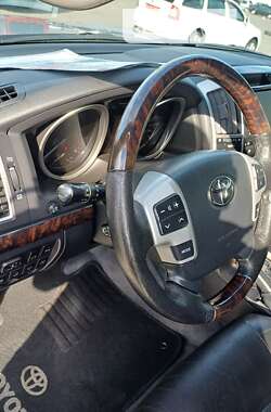 Позашляховик / Кросовер Toyota Land Cruiser 2012 в Чернівцях