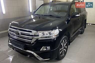 Внедорожник / Кроссовер Toyota Land Cruiser 2016 в Умани