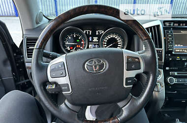 Внедорожник / Кроссовер Toyota Land Cruiser 2013 в Тернополе