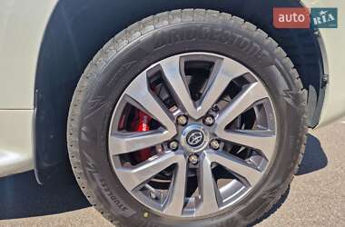 Внедорожник / Кроссовер Toyota Land Cruiser 2013 в Киеве