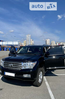 Внедорожник / Кроссовер Toyota Land Cruiser 2011 в Киеве