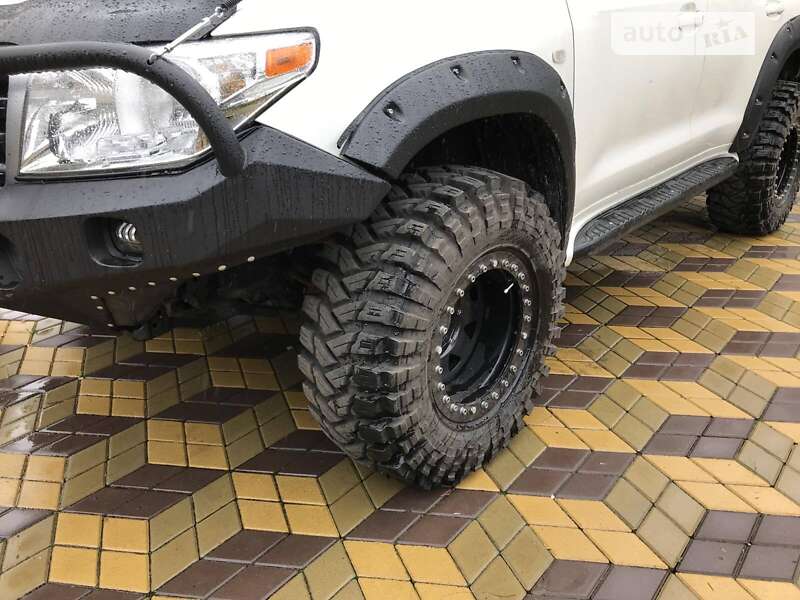 Позашляховик / Кросовер Toyota Land Cruiser 2007 в Ужгороді