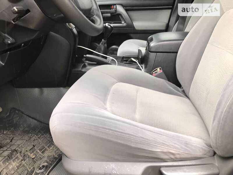 Позашляховик / Кросовер Toyota Land Cruiser 2007 в Ужгороді
