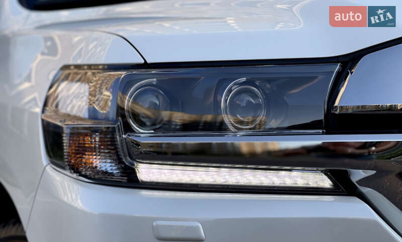 Внедорожник / Кроссовер Toyota Land Cruiser 2020 в Запорожье