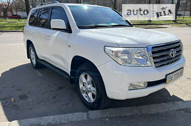 Внедорожник / Кроссовер Toyota Land Cruiser 2009 в Николаеве