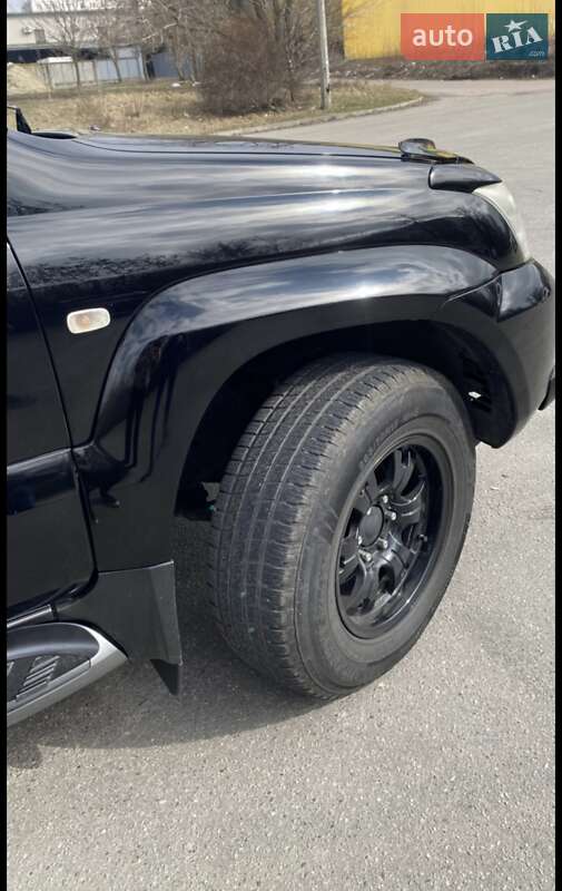 Внедорожник / Кроссовер Toyota Land Cruiser 2006 в Харькове