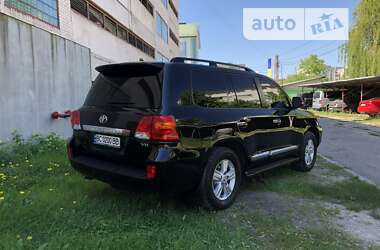 Позашляховик / Кросовер Toyota Land Cruiser 2013 в Львові