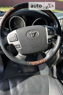 Внедорожник / Кроссовер Toyota Land Cruiser 2013 в Житомире