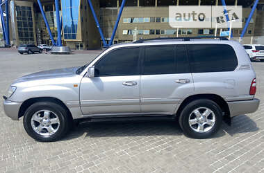 Внедорожник / Кроссовер Toyota Land Cruiser 2003 в Харькове