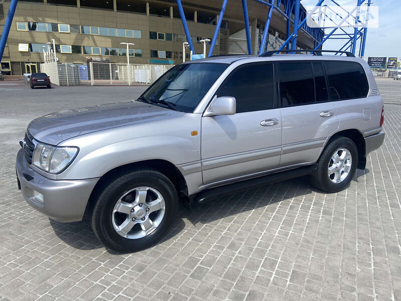 Внедорожник / Кроссовер Toyota Land Cruiser 2003 в Харькове