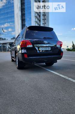 Позашляховик / Кросовер Toyota Land Cruiser 2012 в Києві