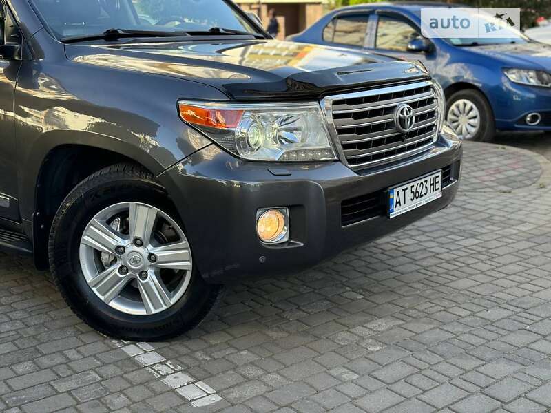 Внедорожник / Кроссовер Toyota Land Cruiser 2012 в Ивано-Франковске