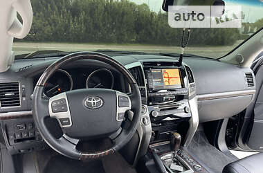 Внедорожник / Кроссовер Toyota Land Cruiser 2012 в Киеве