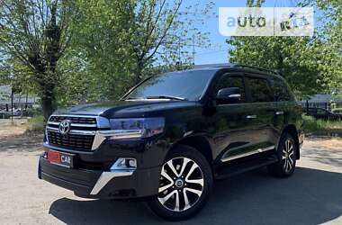 Позашляховик / Кросовер Toyota Land Cruiser 2017 в Києві