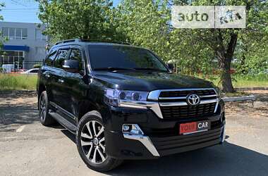 Позашляховик / Кросовер Toyota Land Cruiser 2017 в Києві