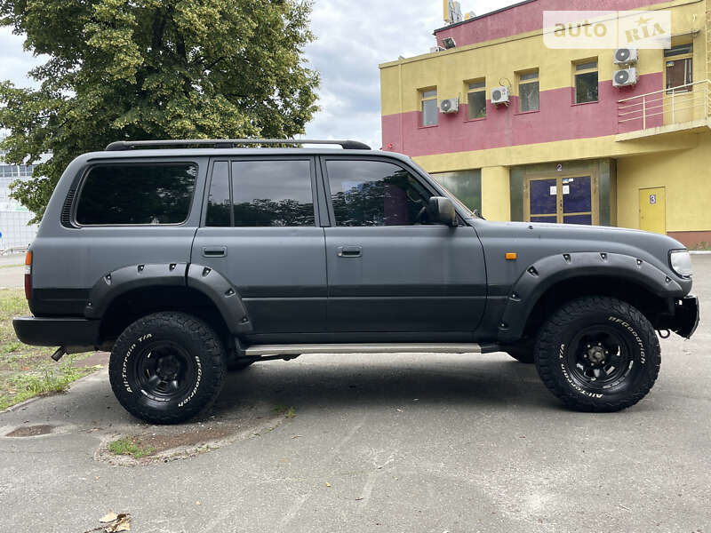 Позашляховик / Кросовер Toyota Land Cruiser 1996 в Києві