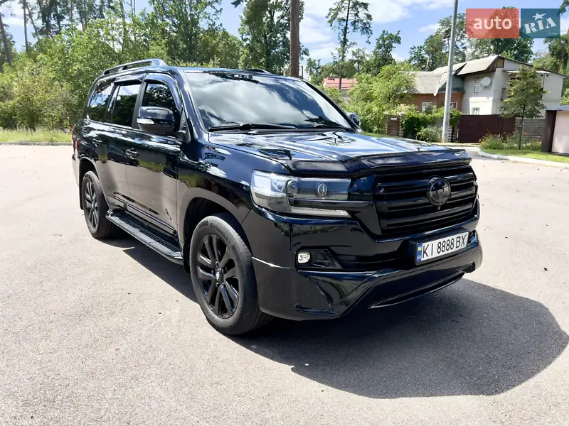 Внедорожник / Кроссовер Toyota Land Cruiser 2016 в 