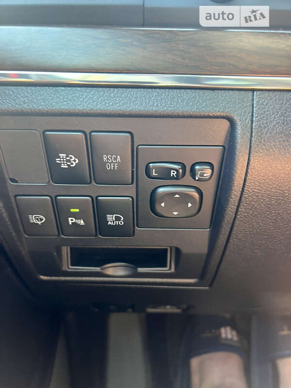 Внедорожник / Кроссовер Toyota Land Cruiser 2017 в Жидачове