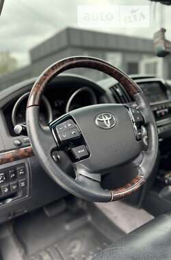 Позашляховик / Кросовер Toyota Land Cruiser 2013 в Вінниці