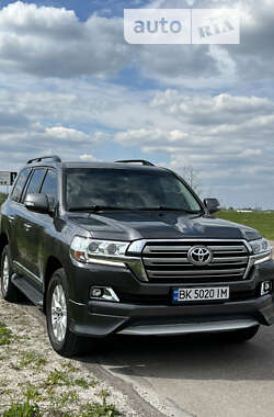 Внедорожник / Кроссовер Toyota Land Cruiser 2019 в Ровно