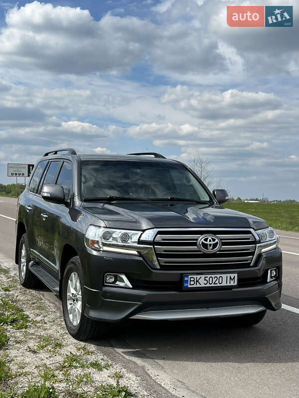 Внедорожник / Кроссовер Toyota Land Cruiser 2019 в Рокитном