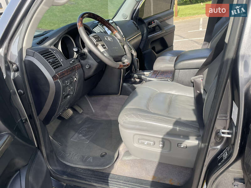 Внедорожник / Кроссовер Toyota Land Cruiser 2008 в Киеве