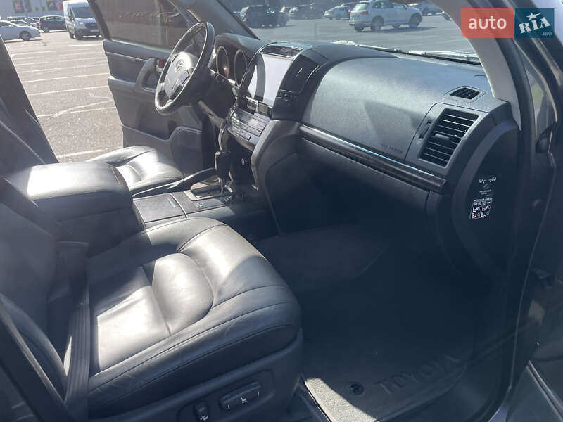 Внедорожник / Кроссовер Toyota Land Cruiser 2008 в Киеве
