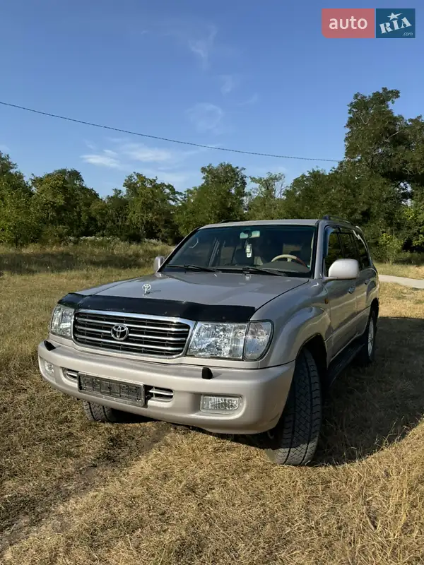 Toyota Land Cruiser