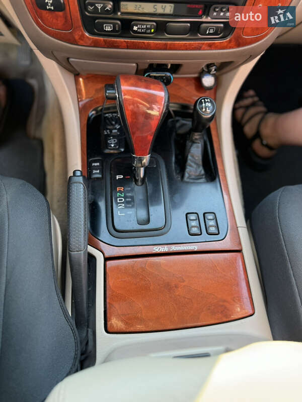 Внедорожник / Кроссовер Toyota Land Cruiser 2001 в Кропивницком