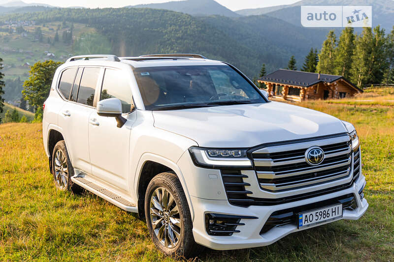 Внедорожник / Кроссовер Toyota Land Cruiser 2021 в Полянице