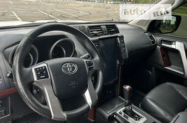 Внедорожник / Кроссовер Toyota Land Cruiser 2014 в Кривом Роге