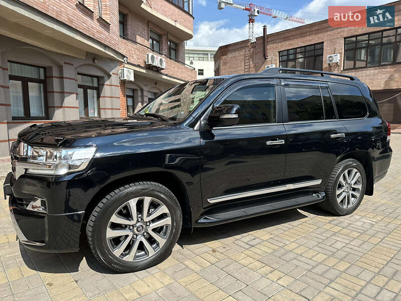 Внедорожник / Кроссовер Toyota Land Cruiser 2016 в Киеве