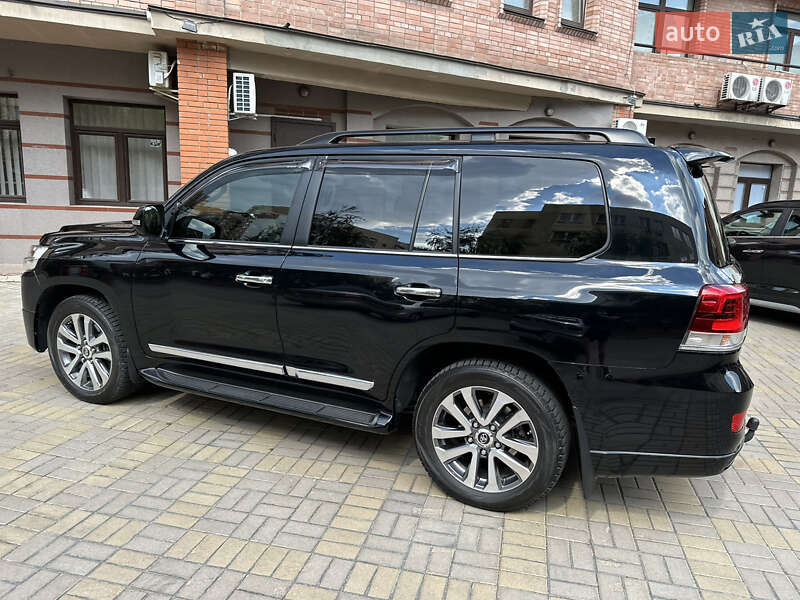 Внедорожник / Кроссовер Toyota Land Cruiser 2016 в Киеве