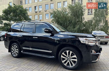 Внедорожник / Кроссовер Toyota Land Cruiser 2016 в Киеве