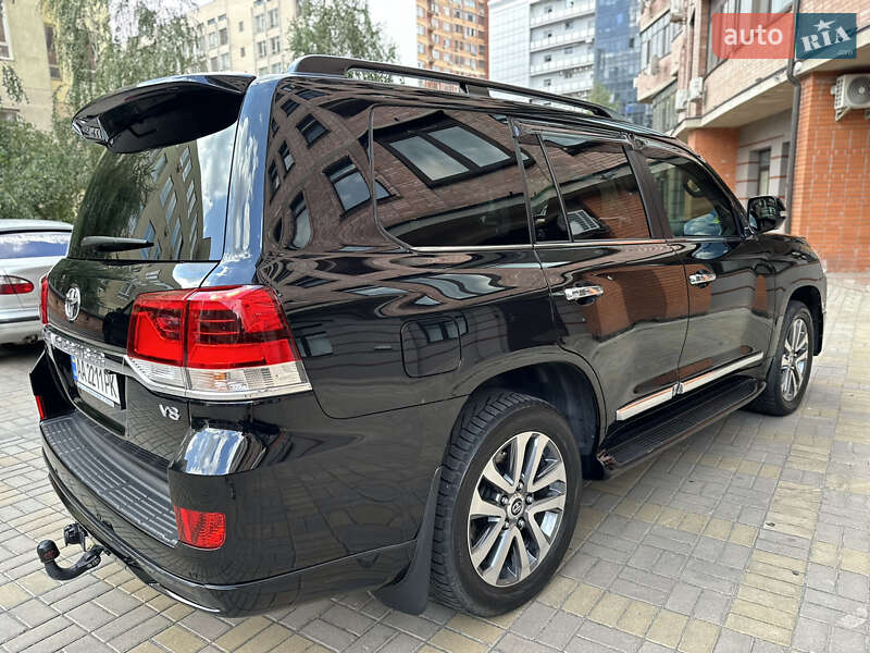 Внедорожник / Кроссовер Toyota Land Cruiser 2016 в Киеве