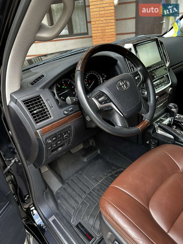 Внедорожник / Кроссовер Toyota Land Cruiser 2016 в Киеве