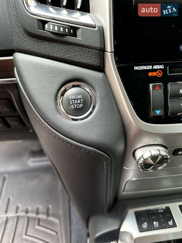 Внедорожник / Кроссовер Toyota Land Cruiser 2016 в Киеве