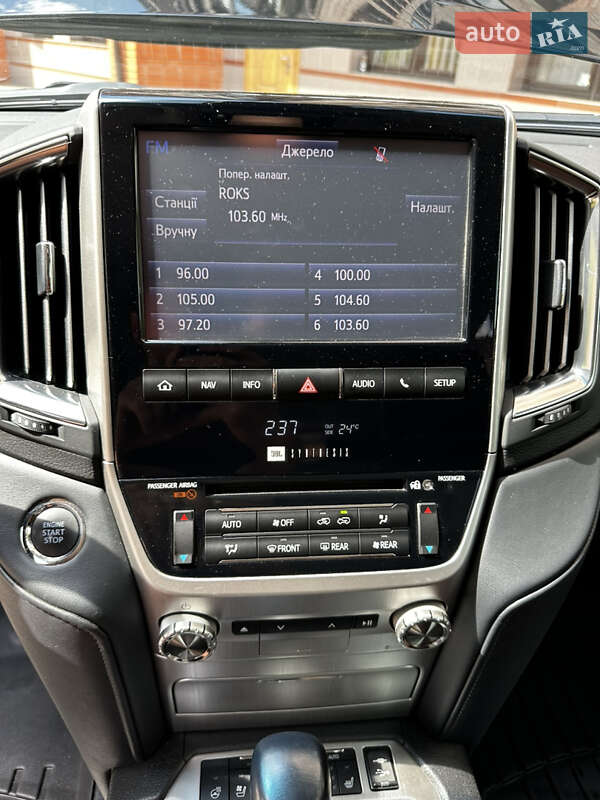 Внедорожник / Кроссовер Toyota Land Cruiser 2016 в Киеве