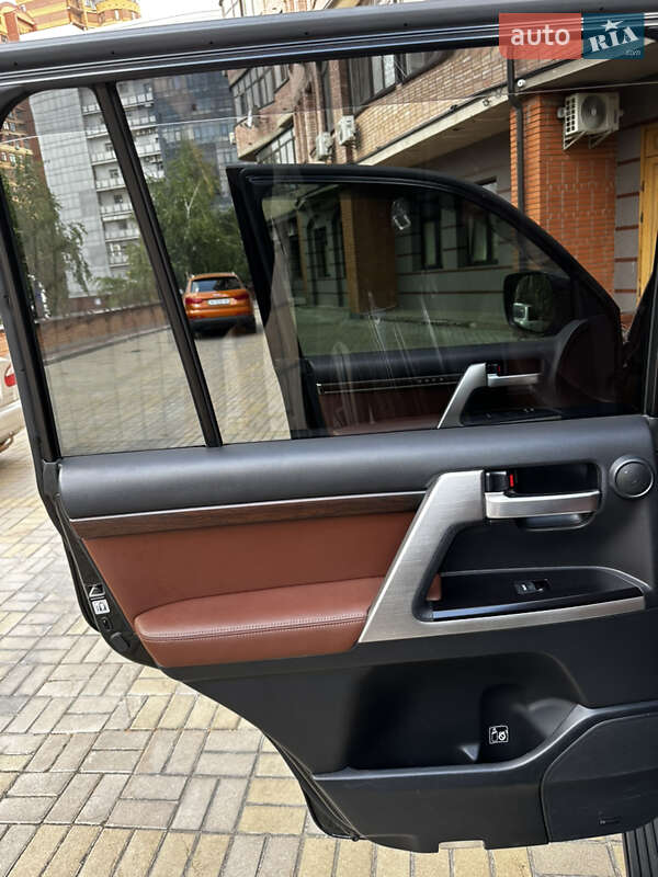 Внедорожник / Кроссовер Toyota Land Cruiser 2016 в Киеве