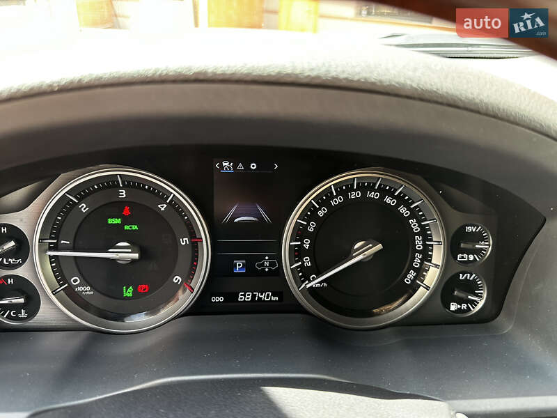 Внедорожник / Кроссовер Toyota Land Cruiser 2016 в Киеве