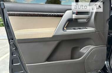 Внедорожник / Кроссовер Toyota Land Cruiser 2008 в 