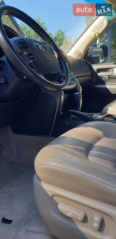 Внедорожник / Кроссовер Toyota Land Cruiser 2008 в Киеве