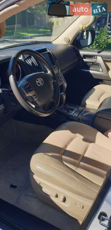 Внедорожник / Кроссовер Toyota Land Cruiser 2008 в Киеве